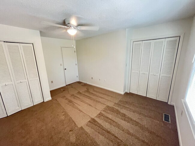 Building Photo - Two-Bedroom, 1.5 Bath Town Home Located near 48th Av North in Myrtle Beach!