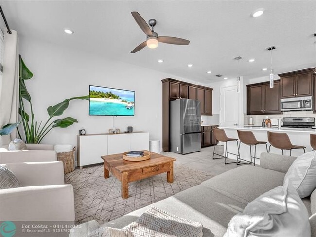 Building Photo - 1130 Rio Ct