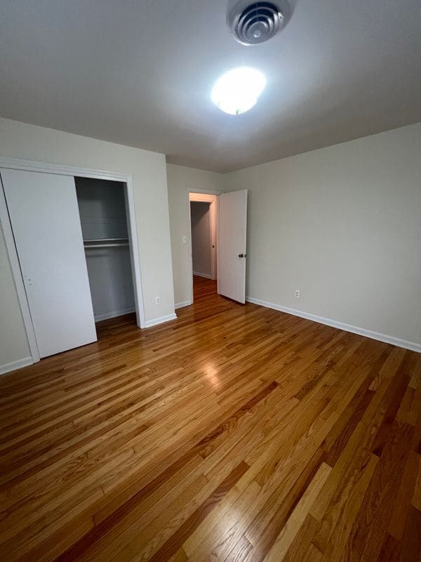 Building Photo - 4100 Leisure Dr