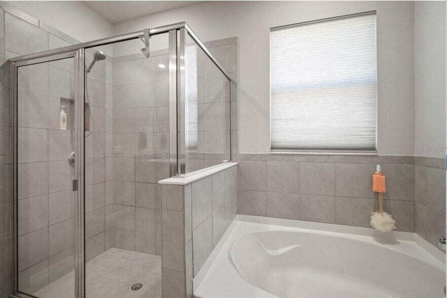 Building Photo - 16784 Glacier Bay Loop