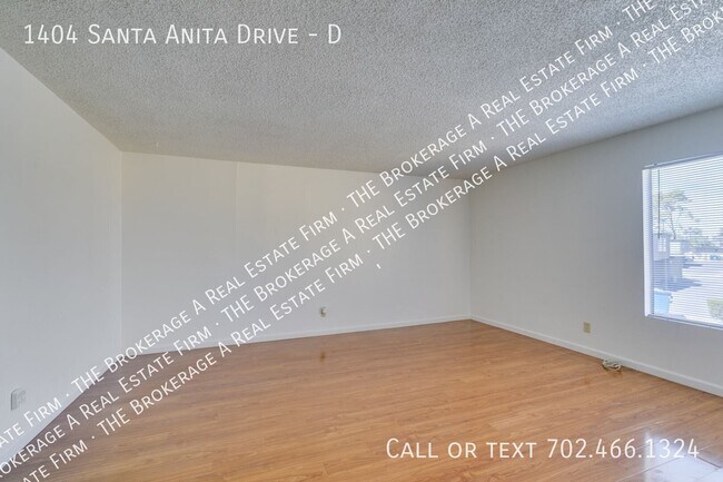 Building Photo - 1404 Santa Anita Dr