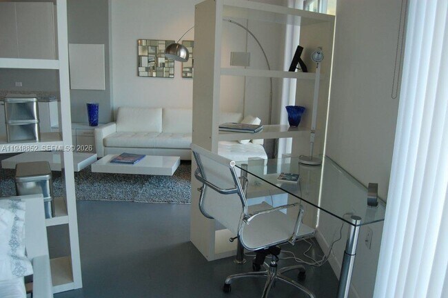 Building Photo - 2100 Van Buren St