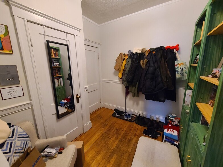 Building Photo - 311 Allston St