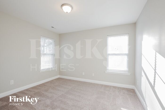 Building Photo - 1012 Downing Ct