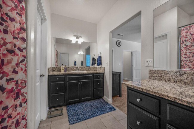 Building Photo - Newly Built Lennar Home in Northwest Fresno