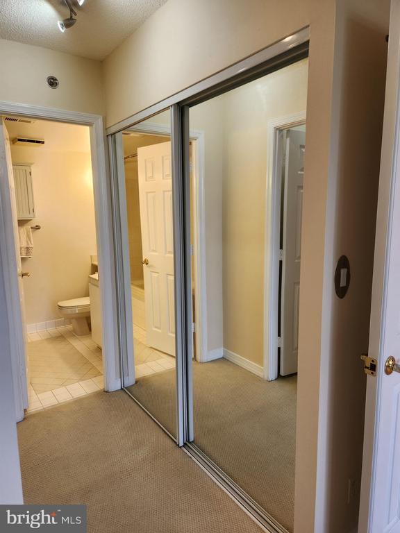 Building Photo - 5809 Nicholson Ln