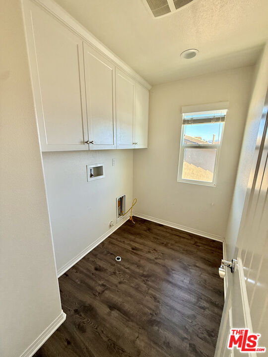 Building Photo - 28604 Clearview St