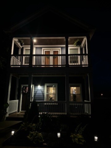 Building Photo - 144 N Vine St