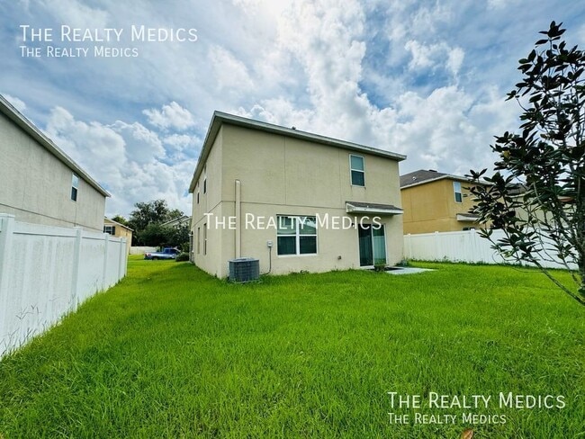 Building Photo - 2327 Ashberry Ridge Dr