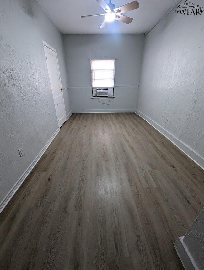 Building Photo - 2306 Garfield St