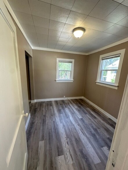 Building Photo - 654 E 500 N