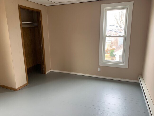 Building Photo - 1030 Quincy St