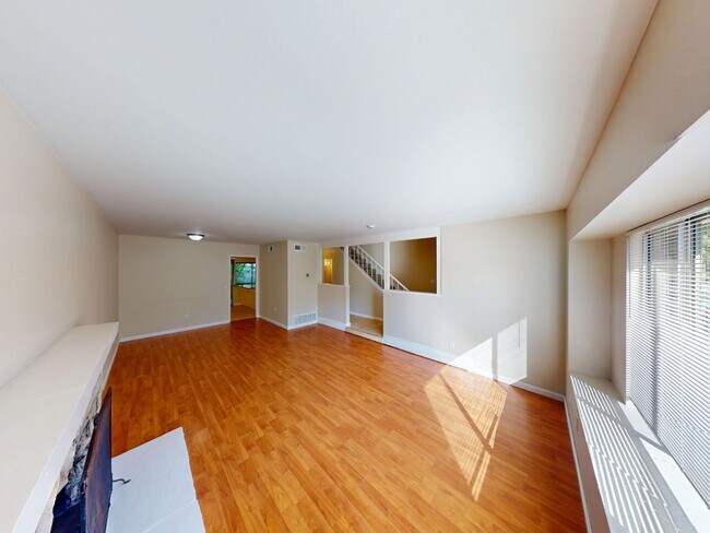 Building Photo - 5436 New Mills Rd