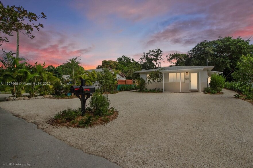 Primary Photo - 7315 SW 63rd Ct