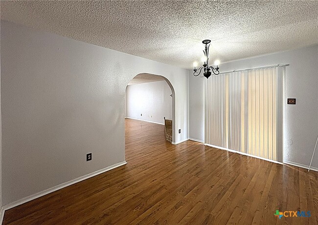 Building Photo - 3610 Bacon Ranch Rd