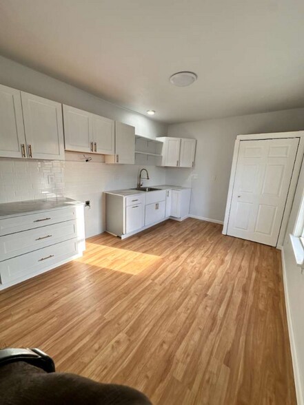 Building Photo - 165 Highland Ave