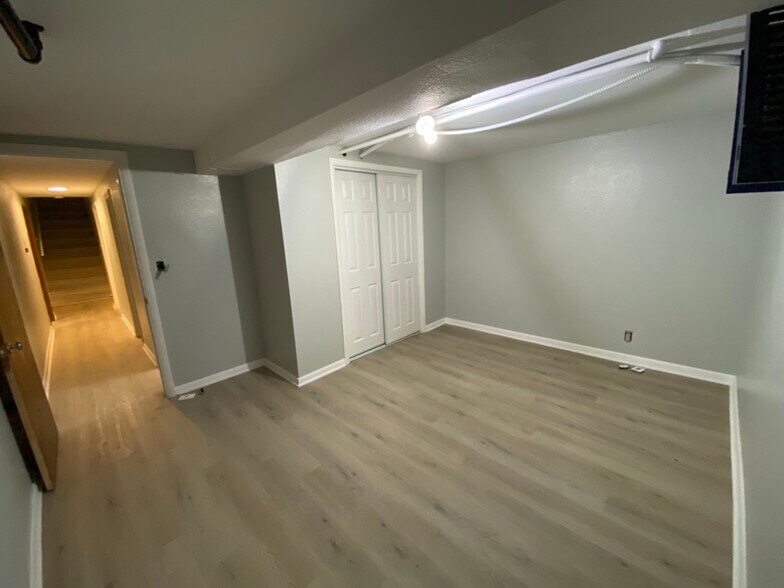 Building Photo - 50 E Weaver Pl