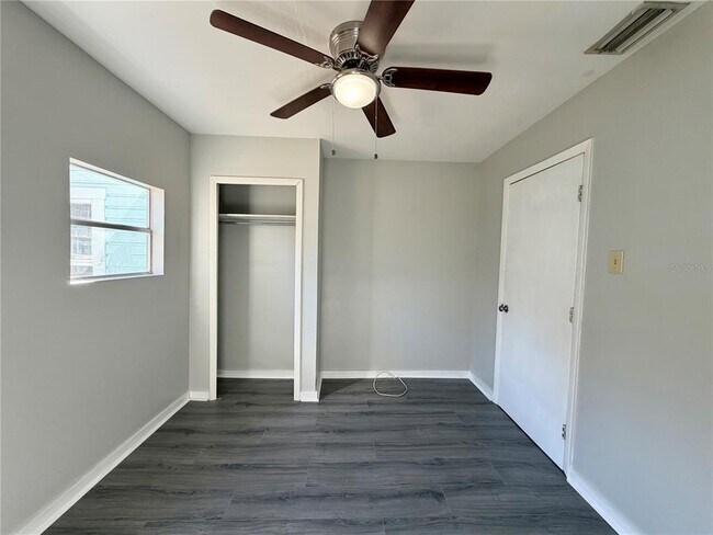 Building Photo - 506 Park Way