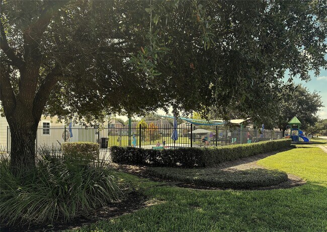 Building Photo - 22410 Barrell Springs Ln
