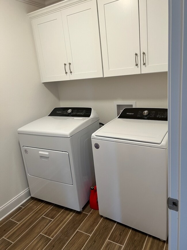 Building Photo - 71 Jackson Crk Dr