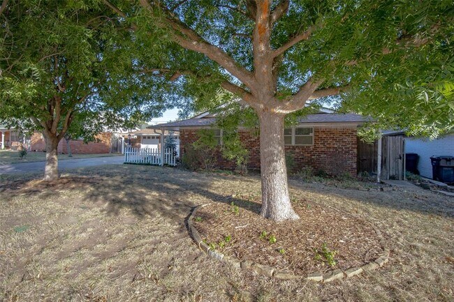 Building Photo - 2321 NW 48th St