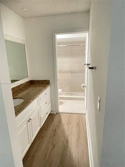 Building Photo - 1599 Springside Dr