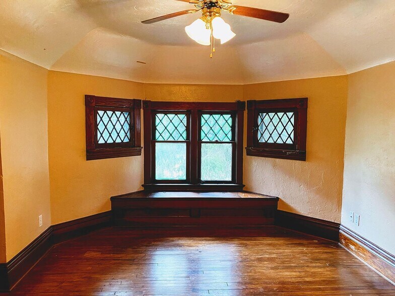 Building Photo - 804 N Cascade St