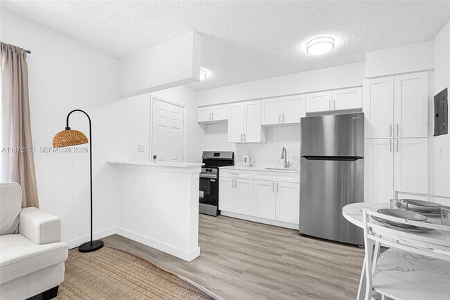 Building Photo - 13210 Memorial Hwy