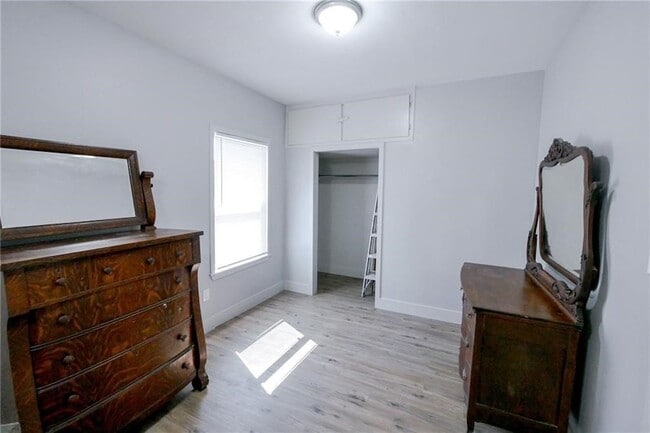 Building Photo - 1415 Marguerite St
