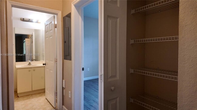 Building Photo - 374 NE 27th Ave