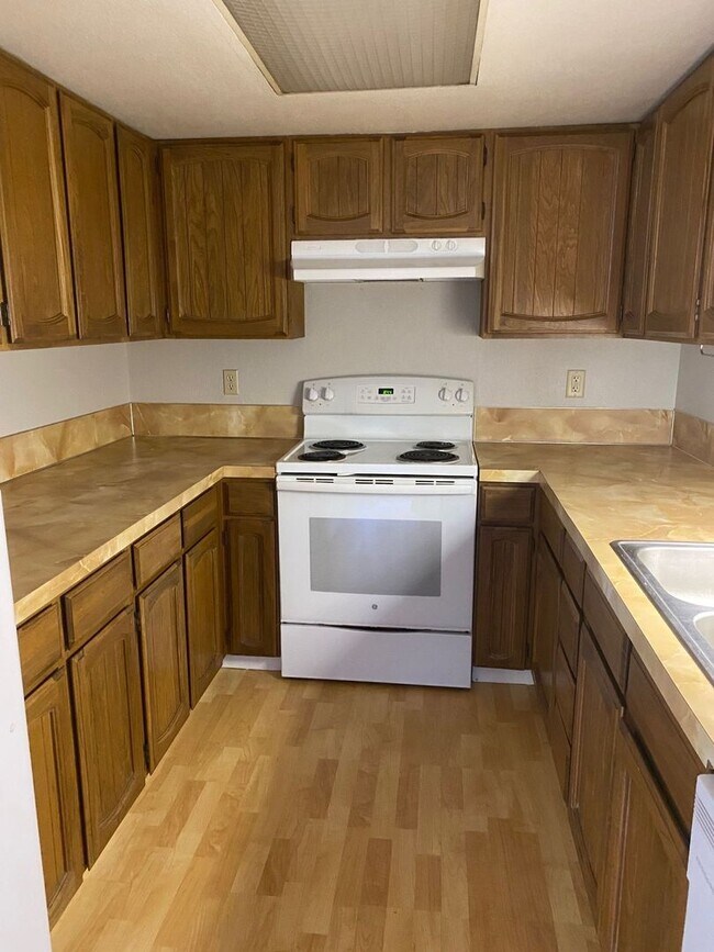 Building Photo - Hockett - 2511-2513 Bly - PM 03072022