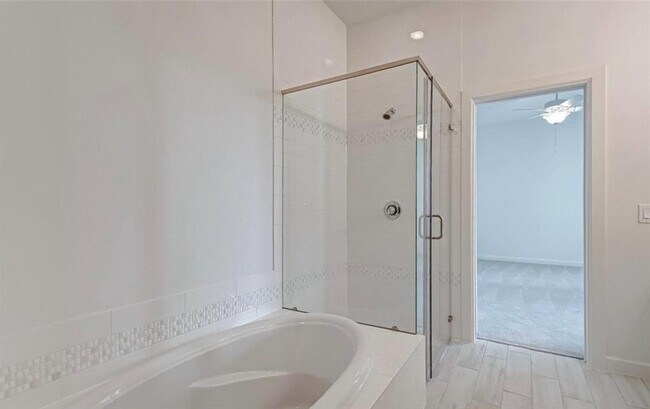 Building Photo - 6002 Dark Kite Trl