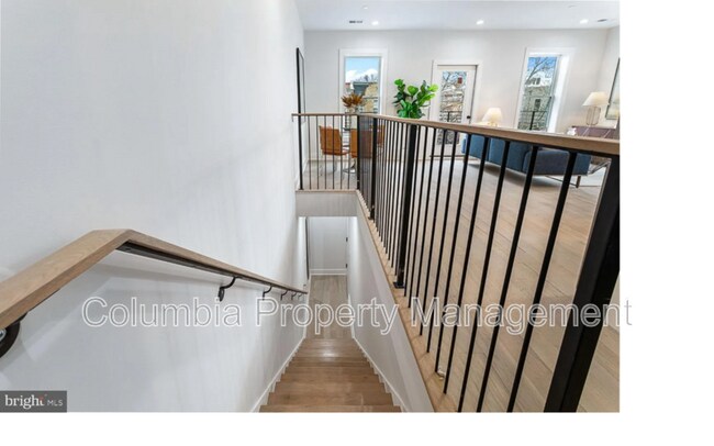 Building Photo - 616 Quebec Pl NW