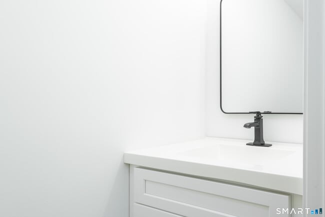 Building Photo - 28 Townsend St