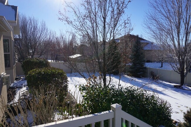 Building Photo - Beautiful Pleasant Grove 6 Bedroom With Mo...
