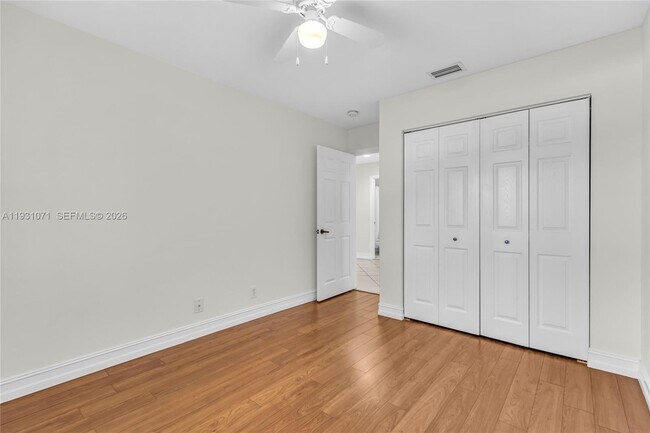 Building Photo - 1579 Banyan Way