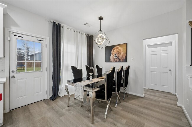 Building Photo - 8308 James Franklin St