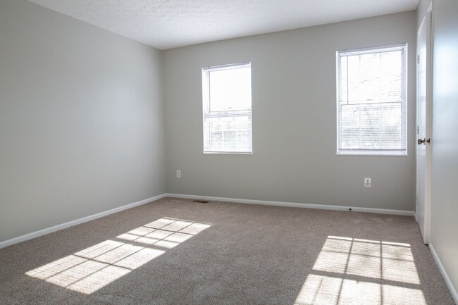 Building Photo - 7778 Deercrest Ct