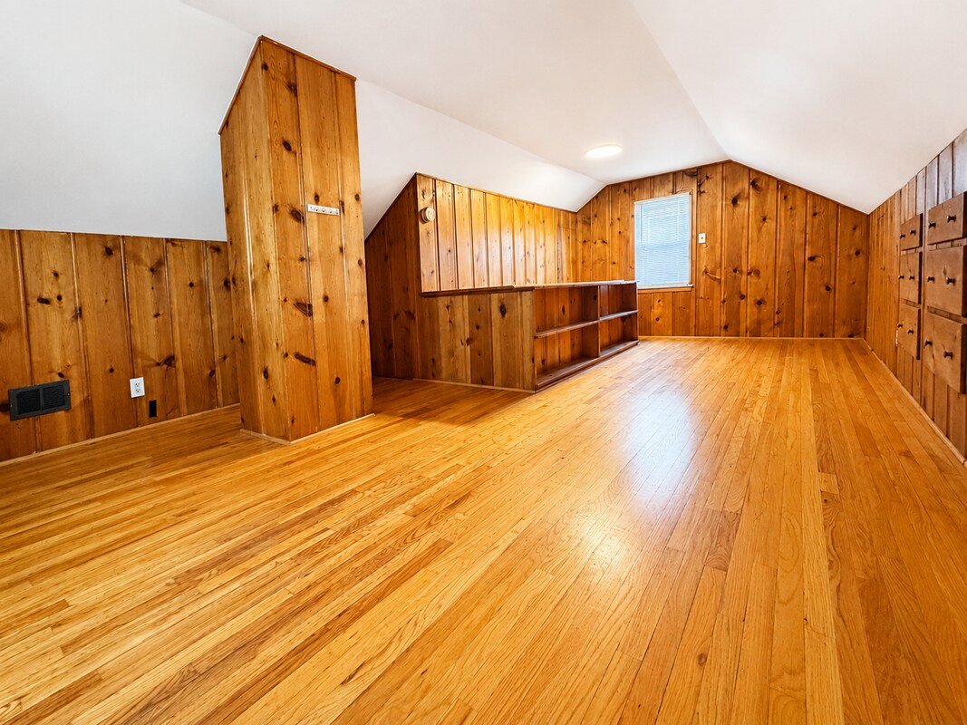 Building Photo - 15552 Woodworth