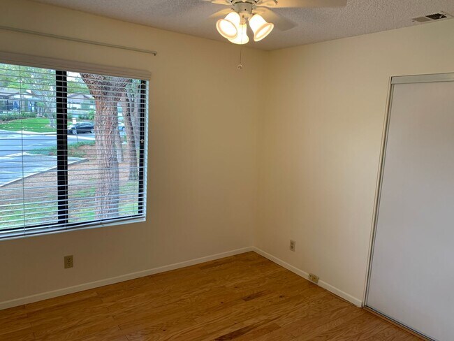 Building Photo - 4955 Galano Dr
