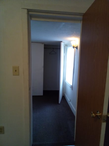 Building Photo - 713-715 15th Pl