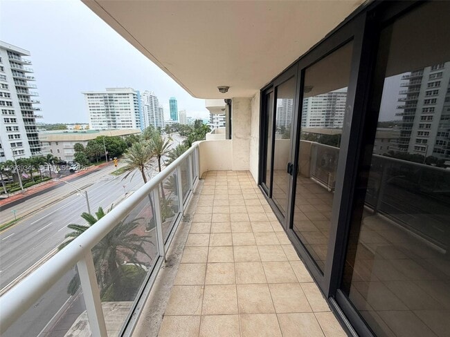 Building Photo - 5757 Collins Ave