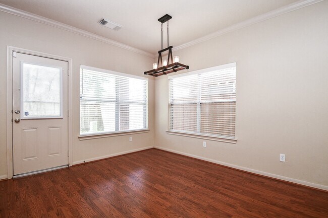 Building Photo - 5215 Brinkman Ct