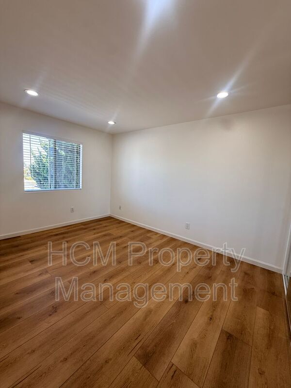 Building Photo - 23709 Maidstone Pl