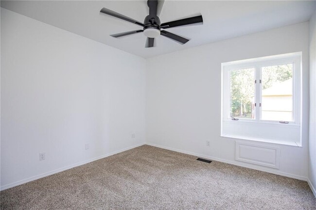 Building Photo - 8165 Old White River Rd