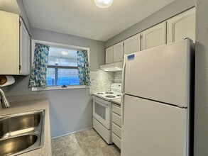 Building Photo - 3264 Mendenhall Loop Rd