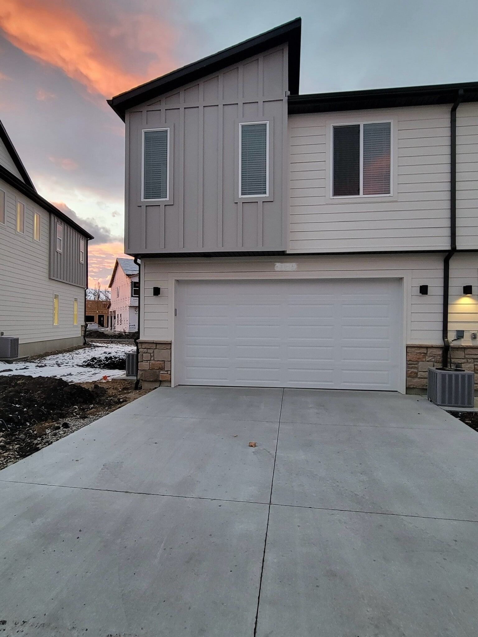 2car garage - 3089 S 350 W