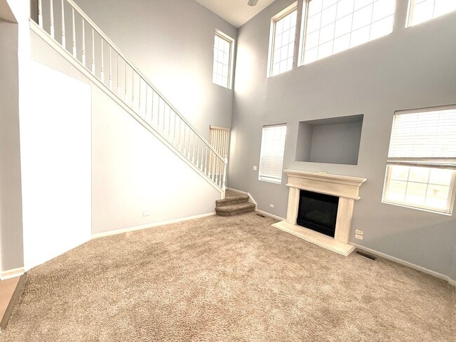 Building Photo - 2279 Reflections Dr