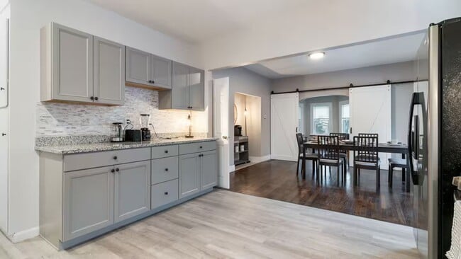 Building Photo - 65 Kimball Ave