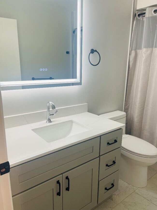 Building Photo - 3495 Meridian Ave